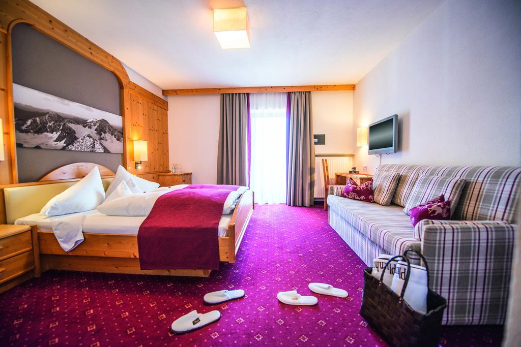 Hotel Plunhof Ridanna Exterior photo